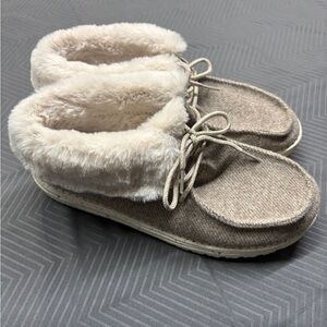 Hey Dude Britt Women's Fur Lined Shoes Brown Size US10